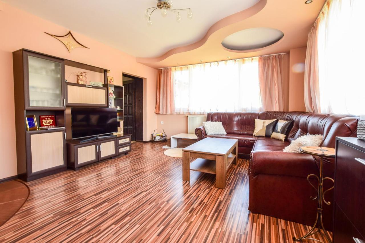 Mariana Apartment Pavel Banya Luaran gambar