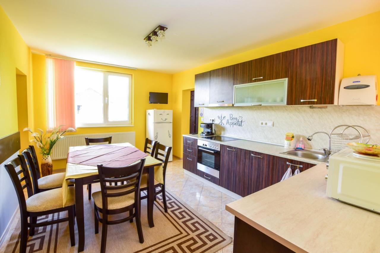 Mariana Apartment Pavel Banya Luaran gambar